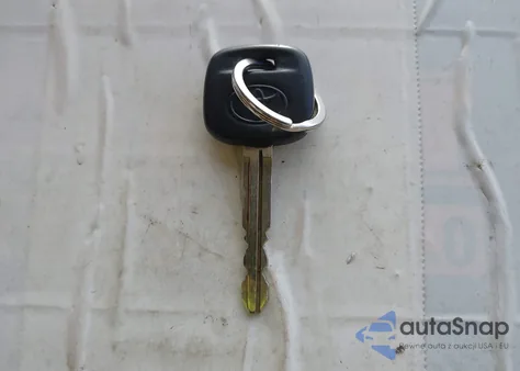 2012 Toyota Yaris L z USA, uszkodzony, nr VIN JTDJTUD3XCD505807